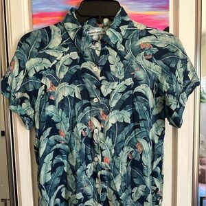 Women’s XS Hawaiian shirt